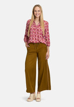 Lade das Bild in den Galerie-Viewer, Cartoon | Blusenshirt mit Muster | 1861 Cream/Purple