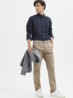 Lade das Bild in den Galerie-Viewer, SELECTED | FLEX CHINO - Slim Fit | Greige