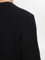 Lade das Bild in den Galerie-Viewer, SELECTED | PULLOVER ROSS MIT RUNDHALSAUSSCHNITT | Black