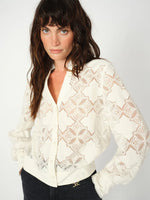 Lade das Bild in den Galerie-Viewer, Mos Mosh | Monia Yen Lace Hemdbluse | 180 ecru