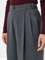 Lade das Bild in den Galerie-Viewer, Herrlicher | Narzissa Bundfaltenhose | 95 ash