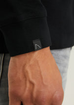 Lade das Bild in den Galerie-Viewer, CHASIN | Hely mit Langen Ärmeln | E90 BLACK