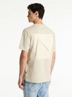 Lade das Bild in den Galerie-Viewer, CHASIN | Shutter Loose fit T-Shirt | E11 OFF WHITE