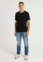 Lade das Bild in den Galerie-Viewer, CHASIN | Expand-B T-Shirt | E90 BLACK