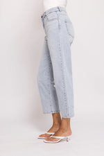 Lade das Bild in den Galerie-Viewer, Zhrill | IZA Wide Fit Jeans | Blue
