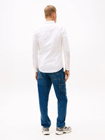 Lade das Bild in den Galerie-Viewer, Tommy Jeans | Slim Fit Hemd mit Stretch | 100 weiss