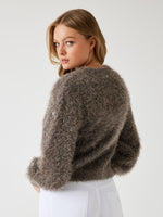 Lade das Bild in den Galerie-Viewer, Guess | Flauschiger Lurex Pullover | F14Z TAUPE MUL