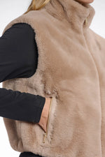 Lade das Bild in den Galerie-Viewer, Rino & Pelle | Nikki-Weste | Oat