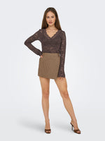 Lade das Bild in den Galerie-Viewer, ONLY | NIKKA Spitzentop | Seal brown