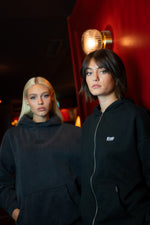 Lade das Bild in den Galerie-Viewer, VfB Stuttgart x Kleinigkeit | Sweatjacke mit Logo und Stadtprint | Black