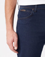 Lade das Bild in den Galerie-Viewer, Wrangler | TEXAS STRETCH - Straight Fit | 001 BLUE BLACK