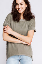 Lade das Bild in den Galerie-Viewer, Zhrill | RAHEL T-Shirt | T2220 Green