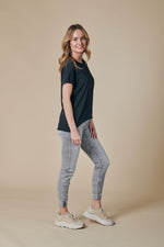 Lade das Bild in den Galerie-Viewer, Zhrill | RAHEL T-Shirt | T9784 Black