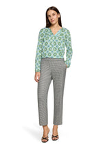 Lade das Bild in den Galerie-Viewer, Cartoon | Shirtbluse mit Muster | 5880 Green/Blue