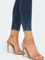 Lade das Bild in den Galerie-Viewer, ONLY | Blush Life Mid Ankle Skinny Fit Jeans | Bluegreyde
