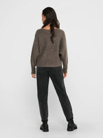 Lade das Bild in den Galerie-Viewer, ONLY | DANIELLA Strickpullover | Major brown melange
