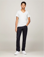 Lade das Bild in den Galerie-Viewer, Tommy Jeans | T-SHIRT MIT V-AUSSCHNITT | 100 weiss