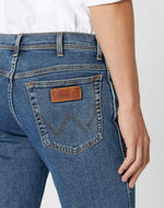 Lade das Bild in den Galerie-Viewer, Wrangler | TEXAS STRETCH -Straight Fit | 010 STONEWASH