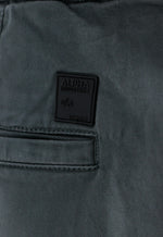 Lade das Bild in den Galerie-Viewer, Alpha Industries | Cotton Twill Jogger Short | 684 vintage grey
