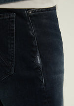 Lade das Bild in den Galerie-Viewer, CHASIN | EGO Squid Jeans | D14 Dark Blue Tinted
