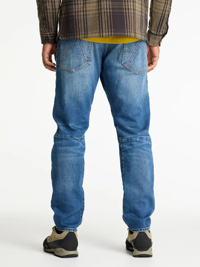 CHASIN | Helyx Energy Tapered Fit Jeans | D20 MID BLUE DENIM