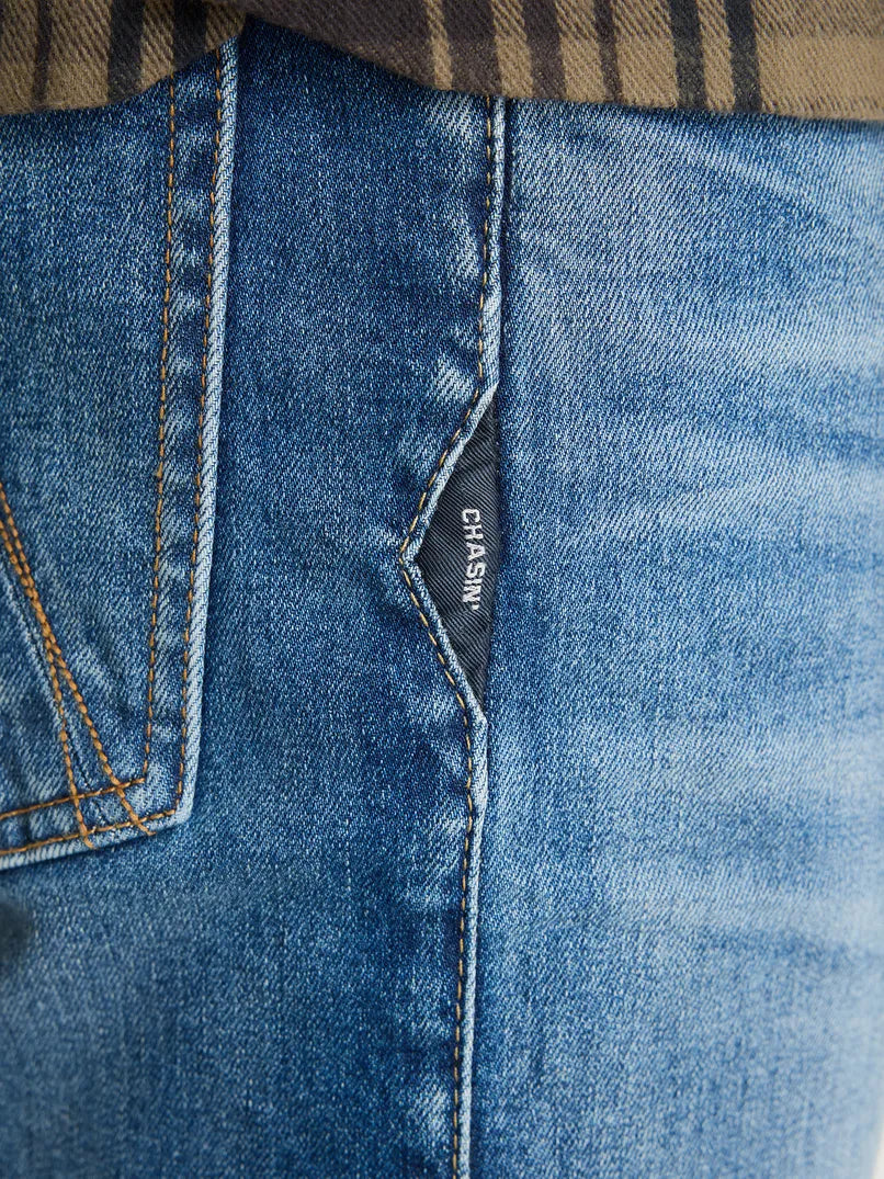 CHASIN | Helyx Energy Tapered Fit Jeans | D20 MID BLUE DENIM