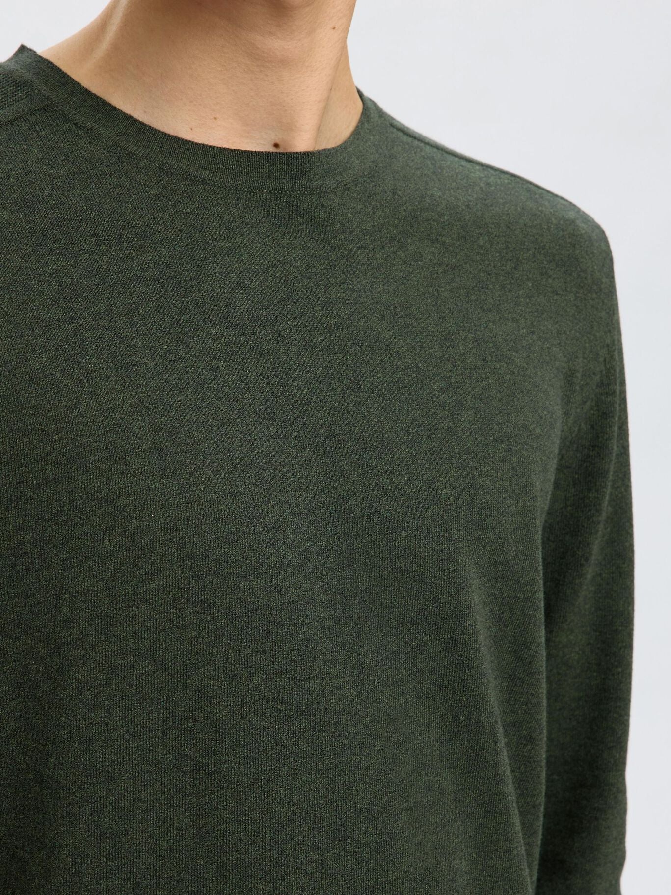 SELECTED | LANGARM STRICKPULLOVER BERG | Forest Night