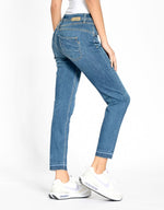Lade das Bild in den Galerie-Viewer, GANG | 94Amelie Cropped - Relaxed Fit | 7839 mid ocean wash

