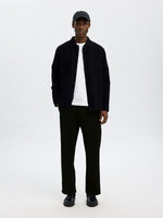 Lade das Bild in den Galerie-Viewer, SELECTED | LEINENMIX OVERSHIRT Brody Sun | Black
