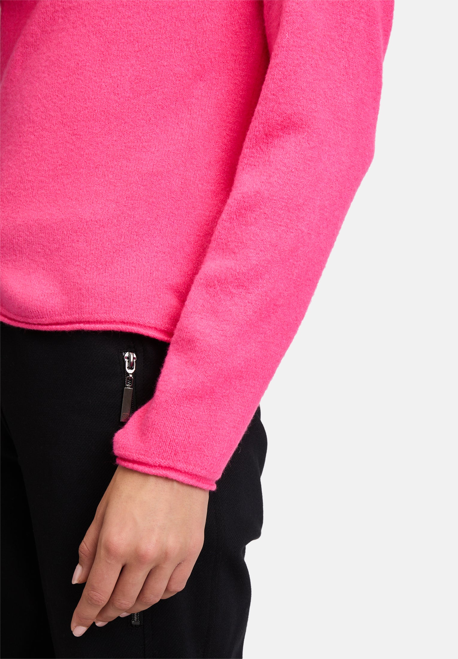 Cartoon | Crew-neck knitted sweater | 4179 Neon Pink