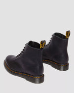 Lade das Bild in den Galerie-Viewer, Dr. Martens |  1460 Pascal Ambassador Leder Schnürstiefel | BLACK
