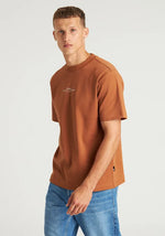 Lade das Bild in den Galerie-Viewer, CHASIN | Draco Tee T-Shirt | E71 LIGHT BROWN
