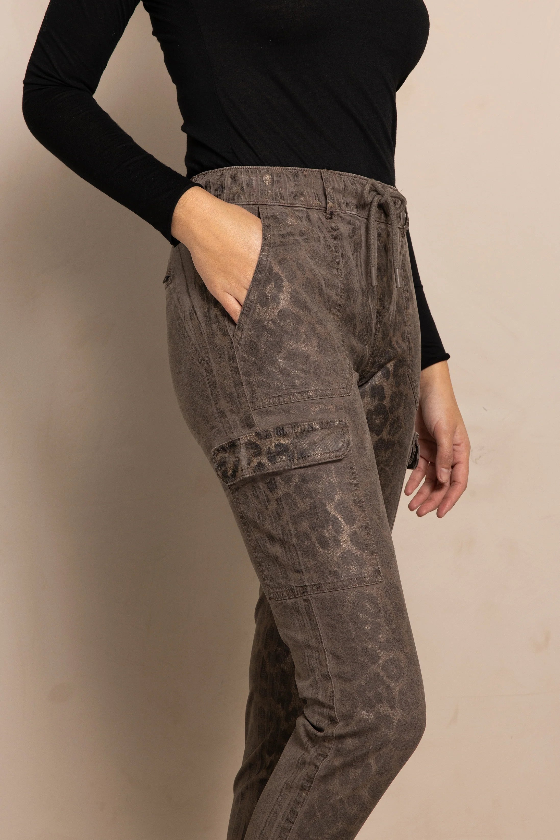 Zhrill | DAISEY - Cargo Hose | 131 Brown