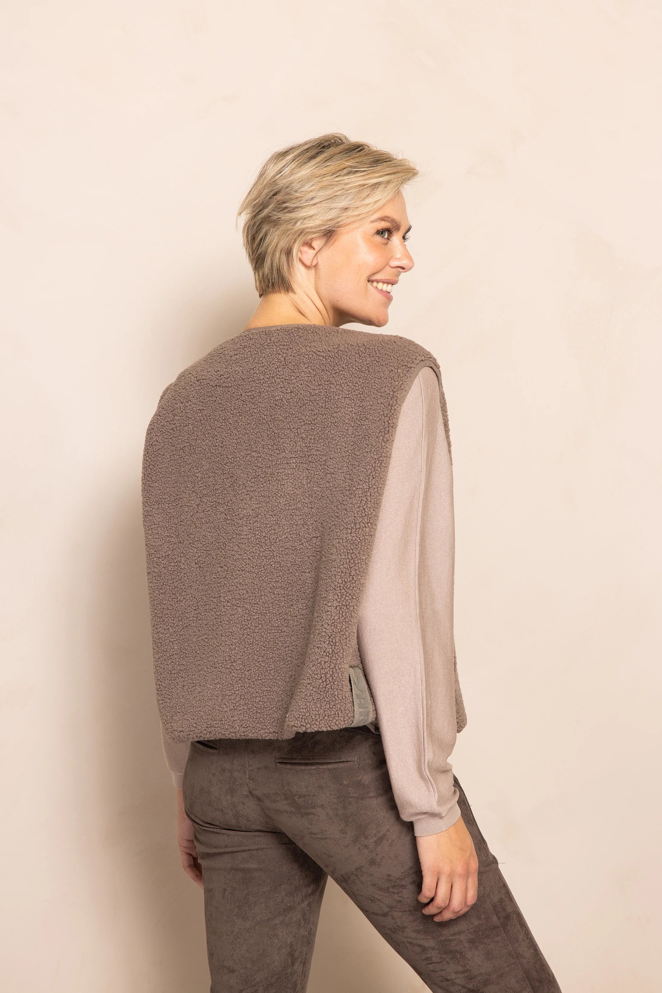 Zhrill | EREN Teddyfell Weste  | 264 Taupe