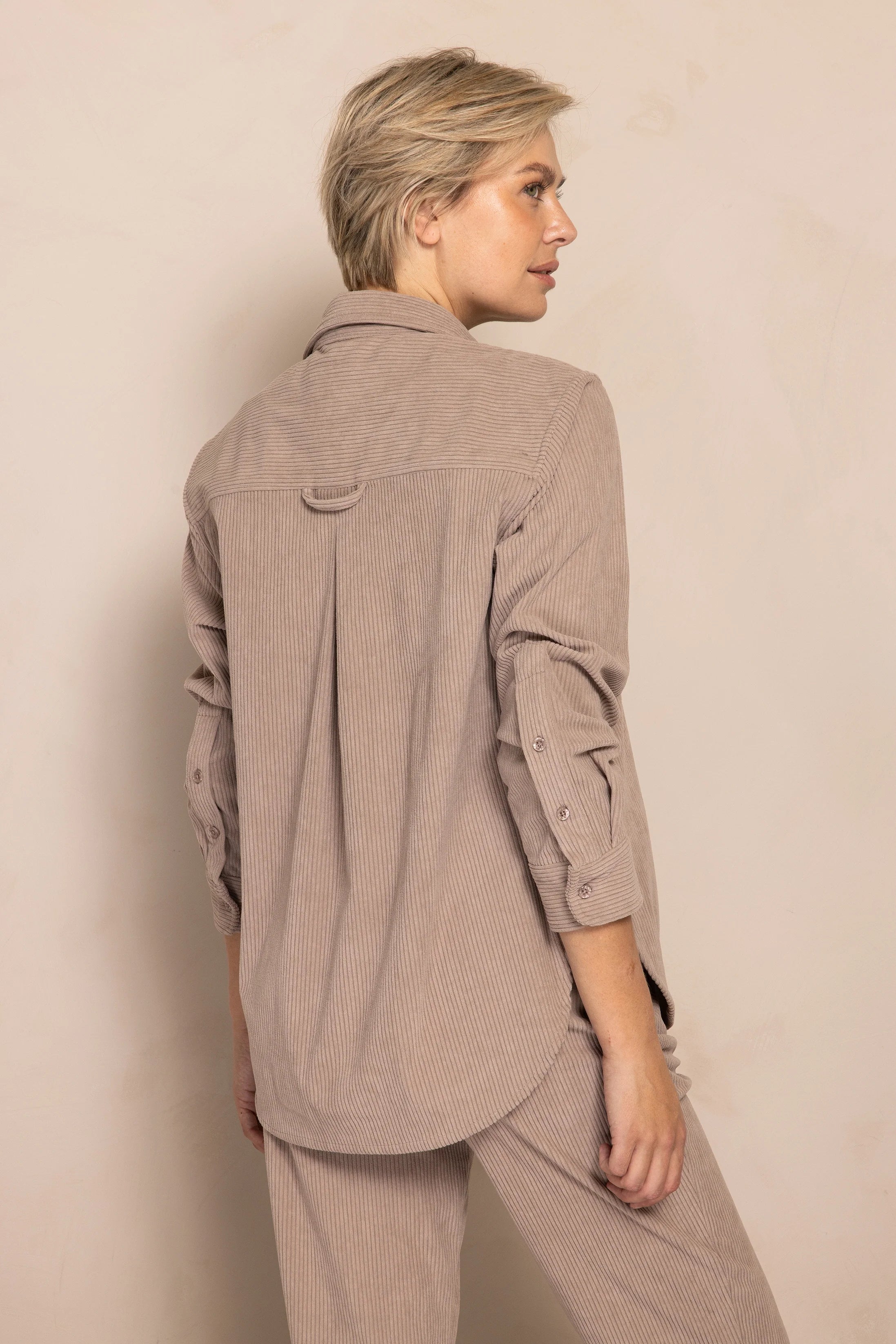 Zhrill | TJURA Hemd | 264 Taupe