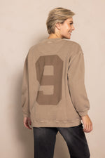 Lade das Bild in den Galerie-Viewer, Zhrill | MARLEN - Sweatshirt | 264 Taupe
