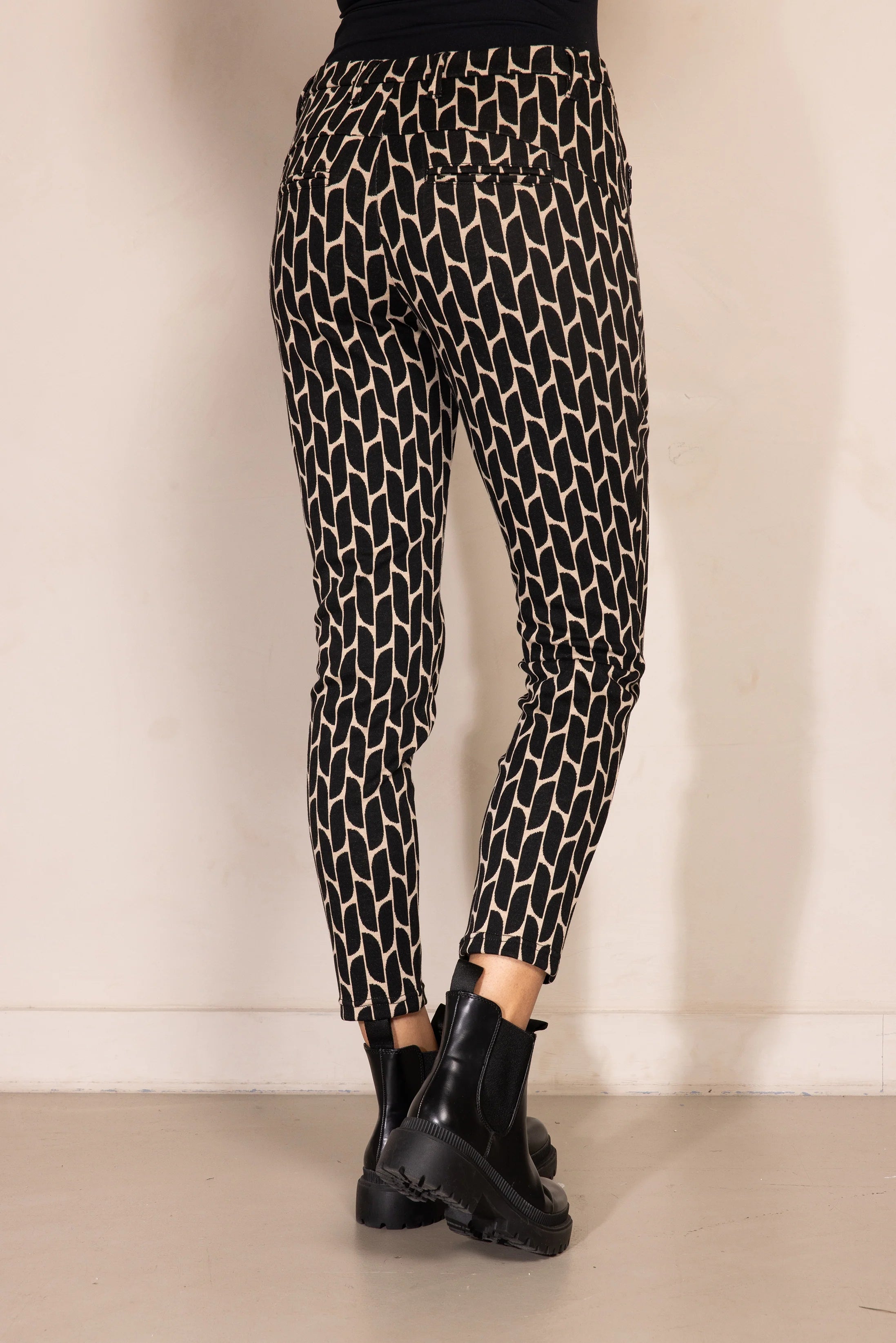 Zhrill | CHIARA - Slim Fit | 117 Black