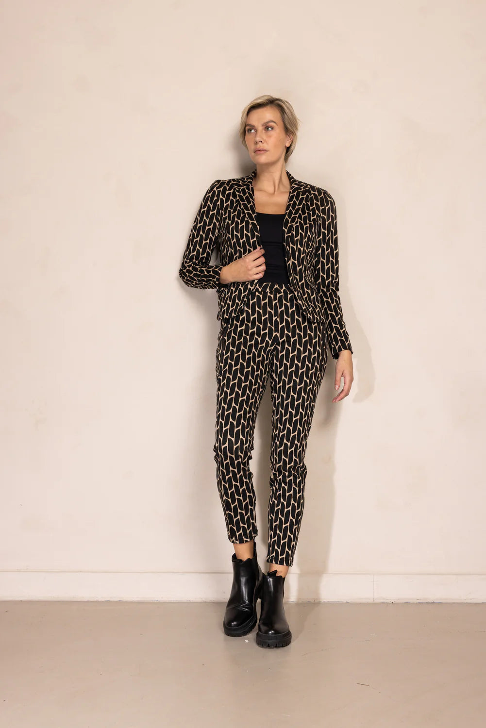 Zhrill | BETSY - Blazer | 114 Black Mel