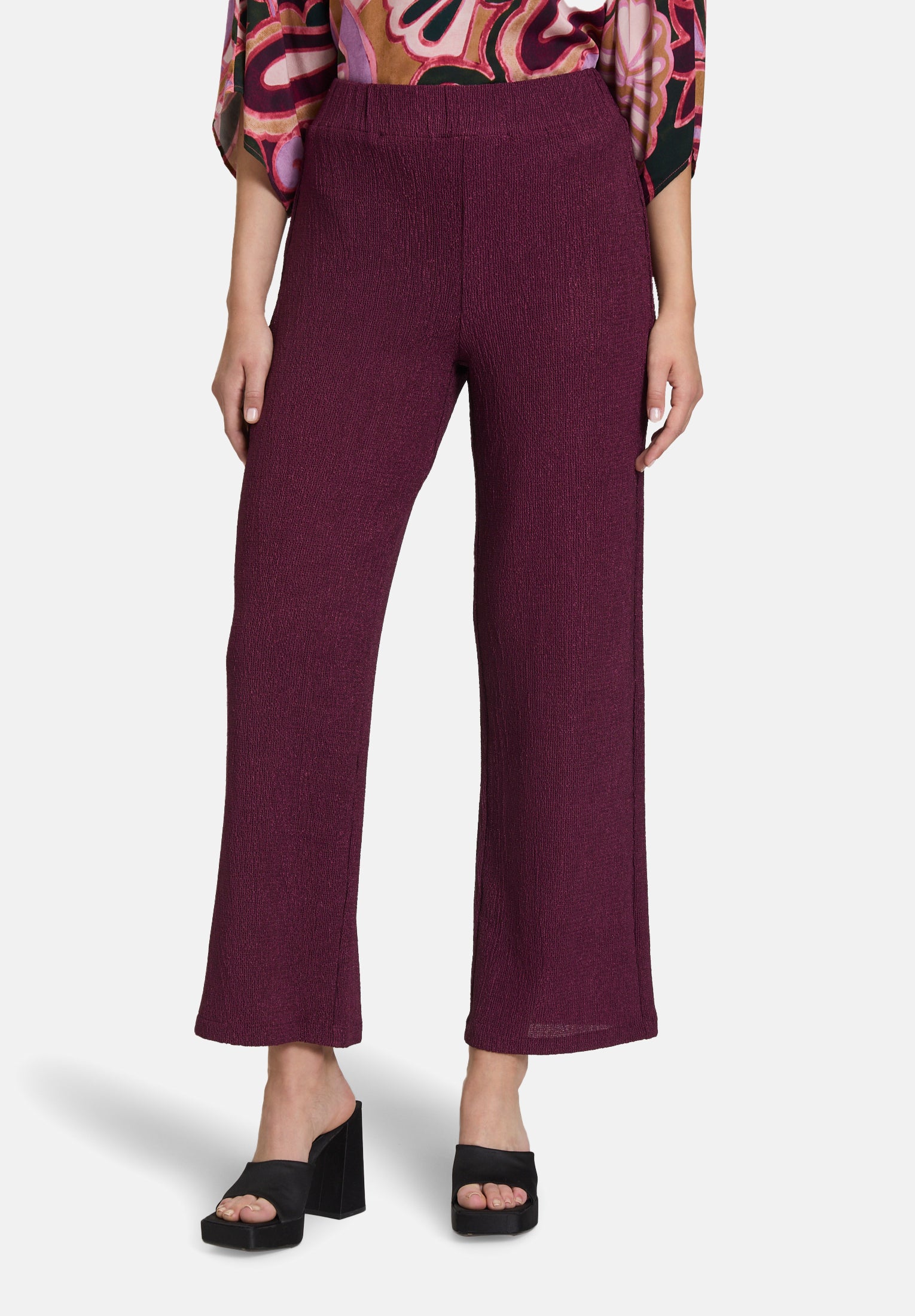 Cartoon |  Casual-Hose mit weitem Bein | 4685 Dark Aubergine