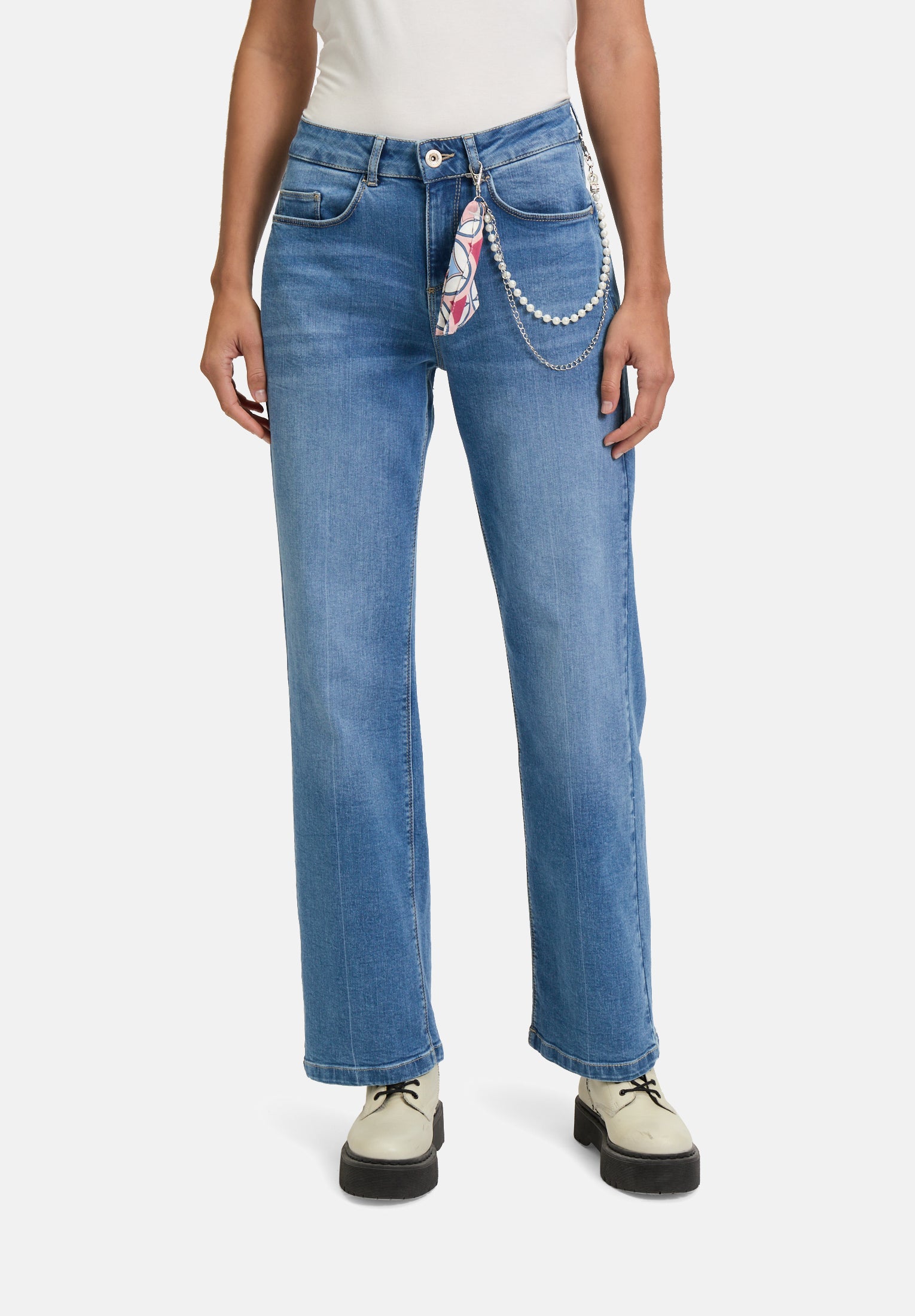 Cartoon | Washed Stretch Jeans | 8619 Middle Blue Denim