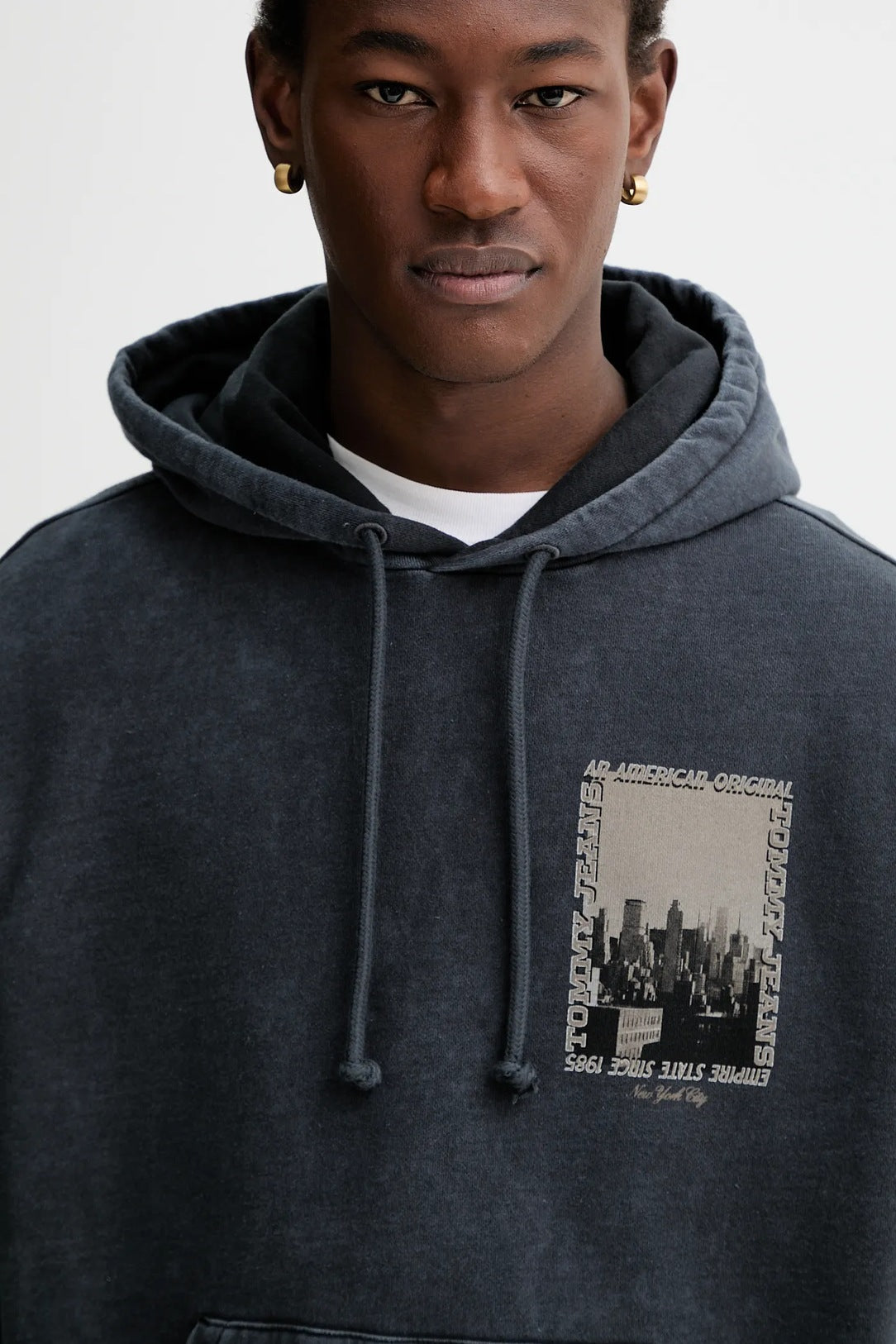 Tommy Jeans | New York-Hoodie mit Logo und Tunnelzug | BDS black