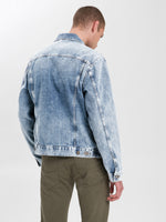 Lade das Bild in den Galerie-Viewer, Cross | Regular Jeans Jacket | 040 DARK MID BLUE
