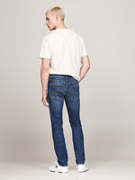 Lade das Bild in den Galerie-Viewer, Tommy Jeans | Scanton Slim Fit Jeans | 1BK Denim Dark
