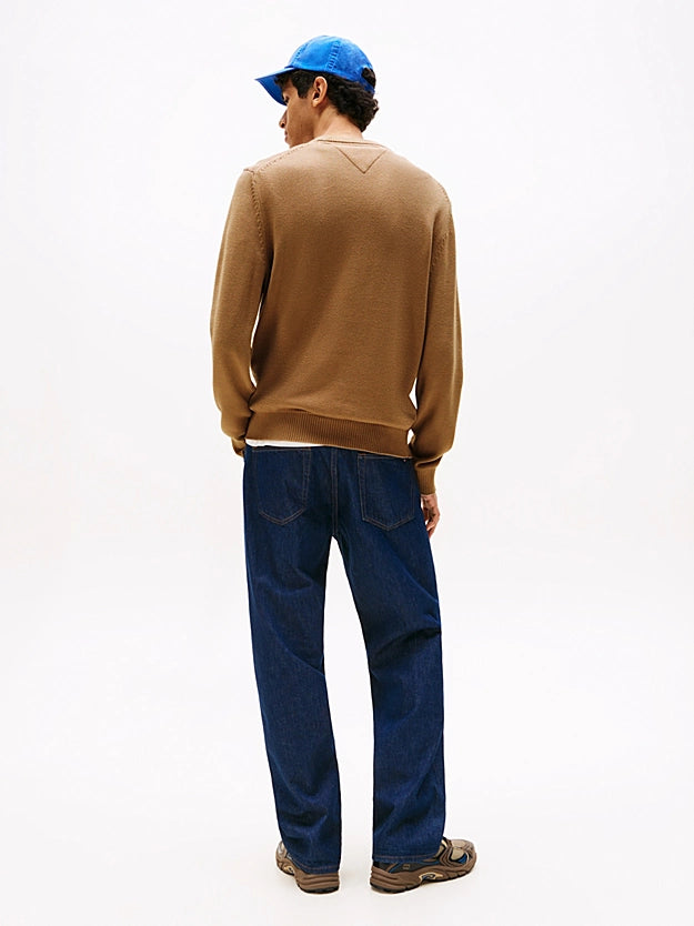 Tommy Jeans | Slim Fit Pullover mit Rundhalsausschnitt | GVP Pecan Nut
