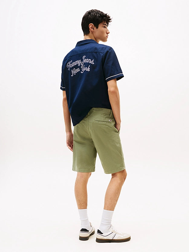 Tommy Jeans | Scanton Slim Fit Chino Short | MR6 Arub Green