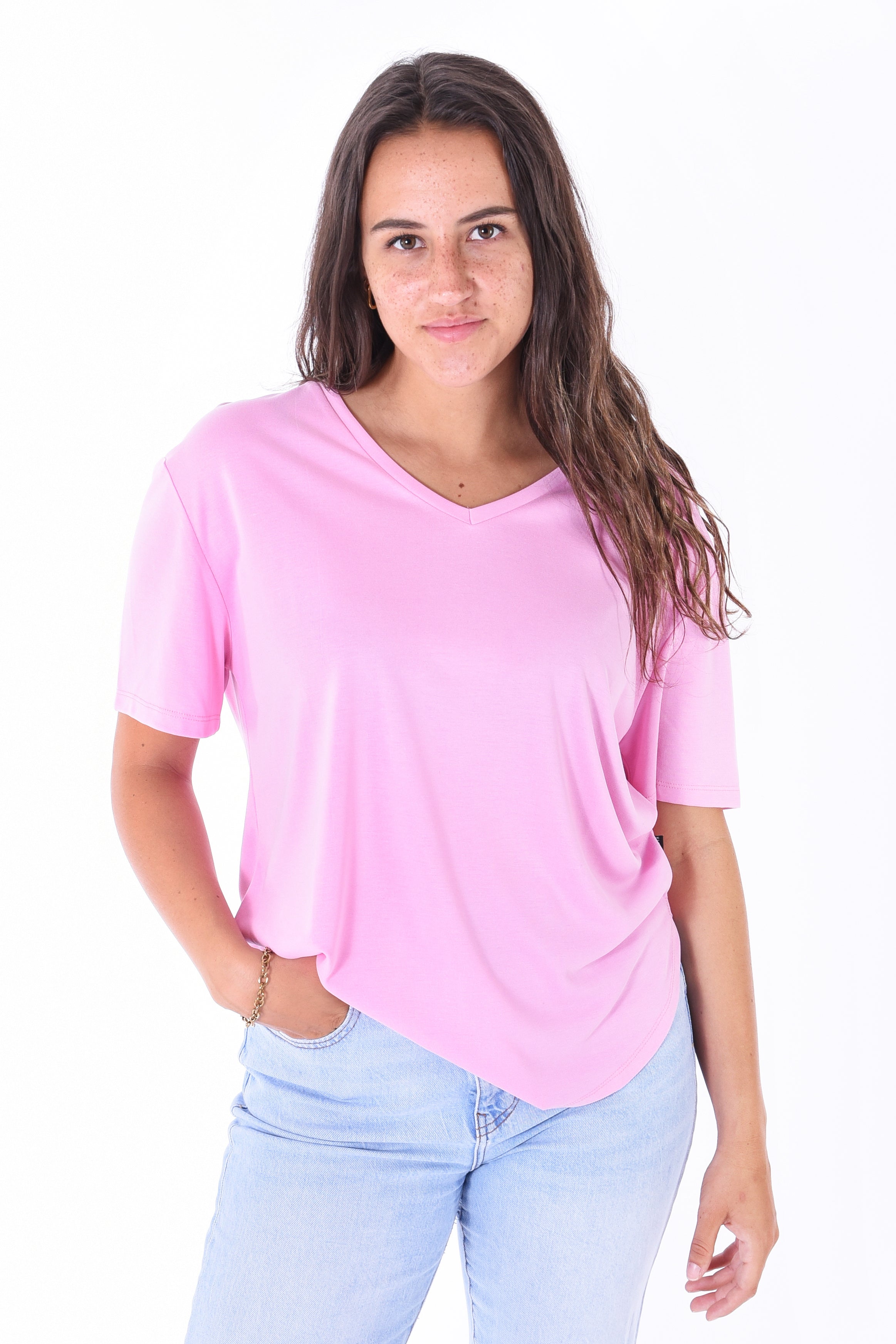 Kleinigkeit | T-Shirt "Lara Soft" V-Neck | 610 bubble pink