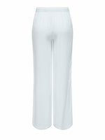 Lade das Bild in den Galerie-Viewer, Only | CARO Locker geschnitten Hose | Bright white
