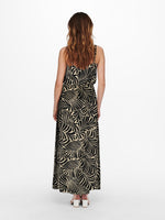 Lade das Bild in den Galerie-Viewer, ONLY | Nova - Maxi Kleid | Indie vibe
