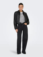 Lade das Bild in den Galerie-Viewer, ONLY | SARAMY Leder Bomber Jacke | Black
