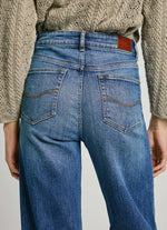 Lade das Bild in den Galerie-Viewer, Pepe Jeans | Straight fit high waist- Lexa sky high  | HV4 usedwashed
